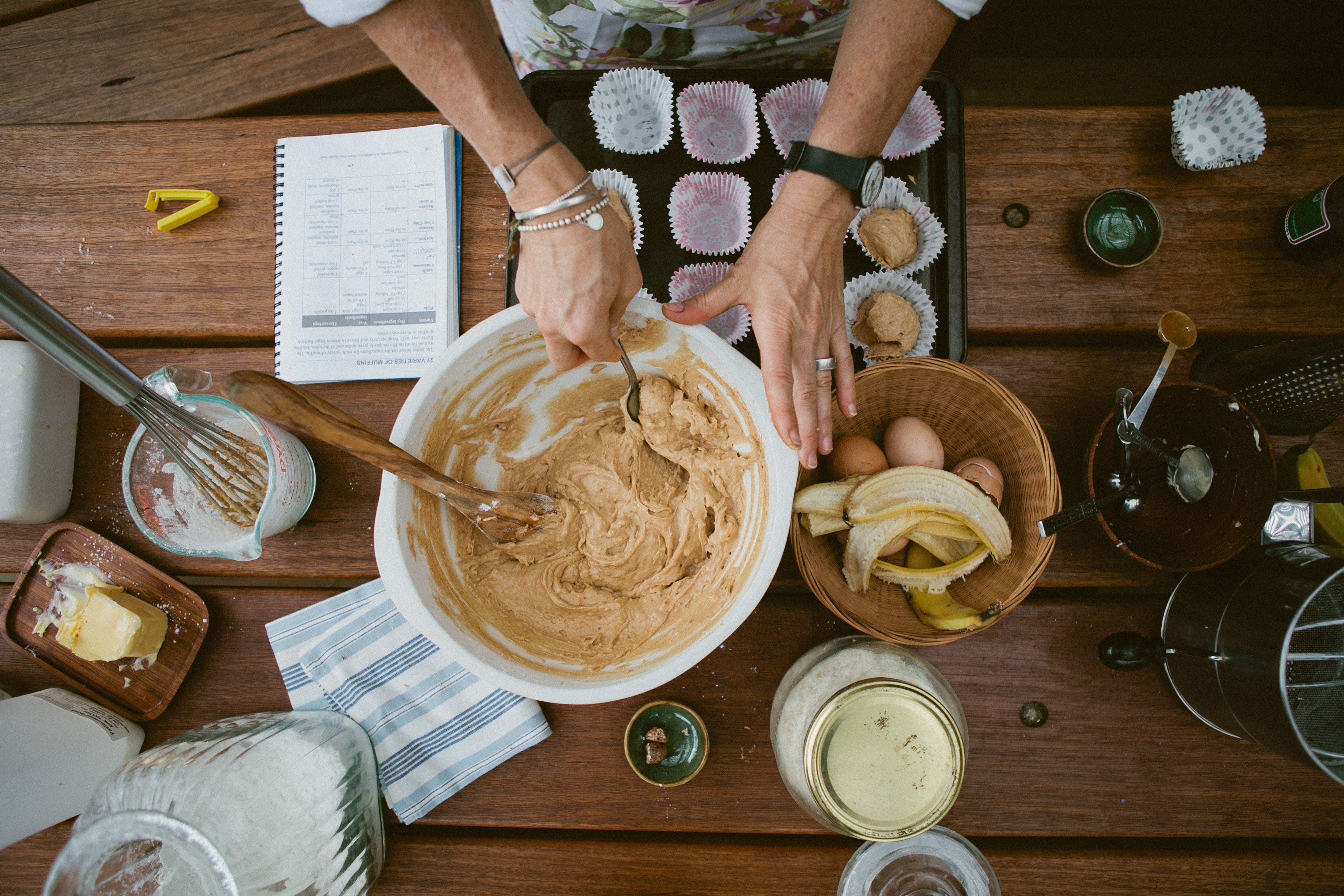 Cooking baking. Мастер класс по выпечке. Мастер классы по выпечке на открытом воздухе. Безглютеновые блюда. Bake Cake.